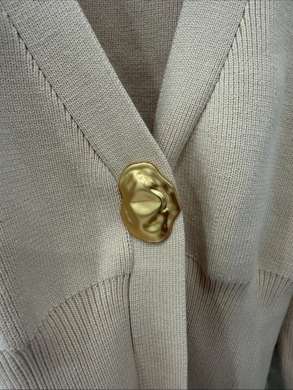 Single-Button V-Neck Cardigan in Beige